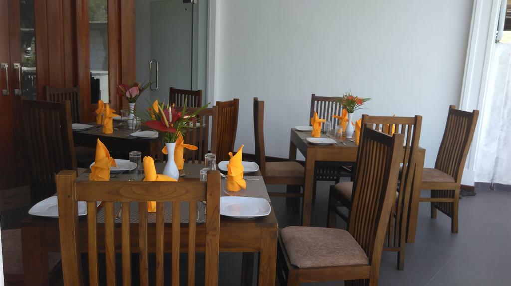 Vin Roma Inn Kandy Exterior foto