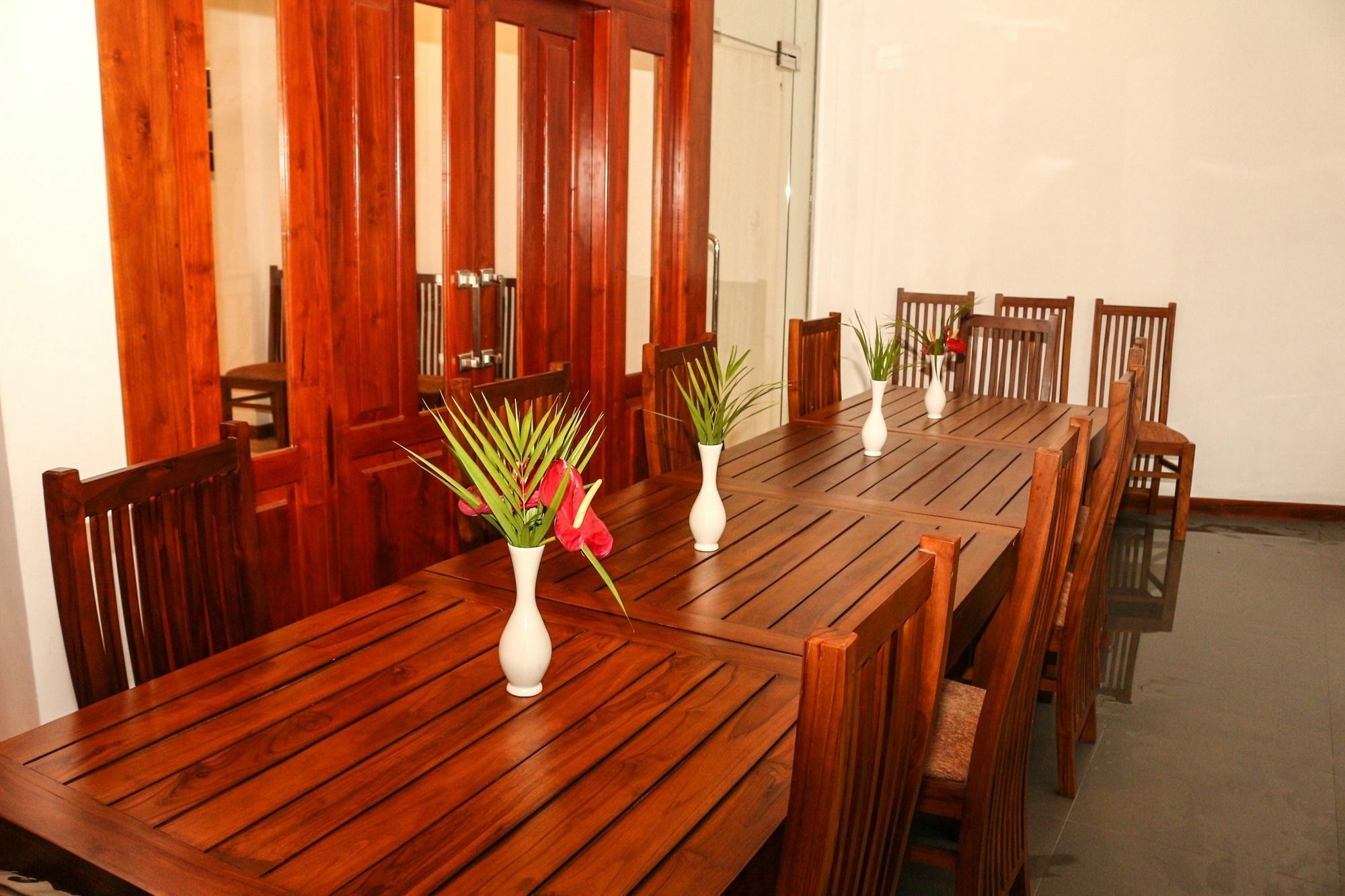 Vin Roma Inn Kandy Exterior foto