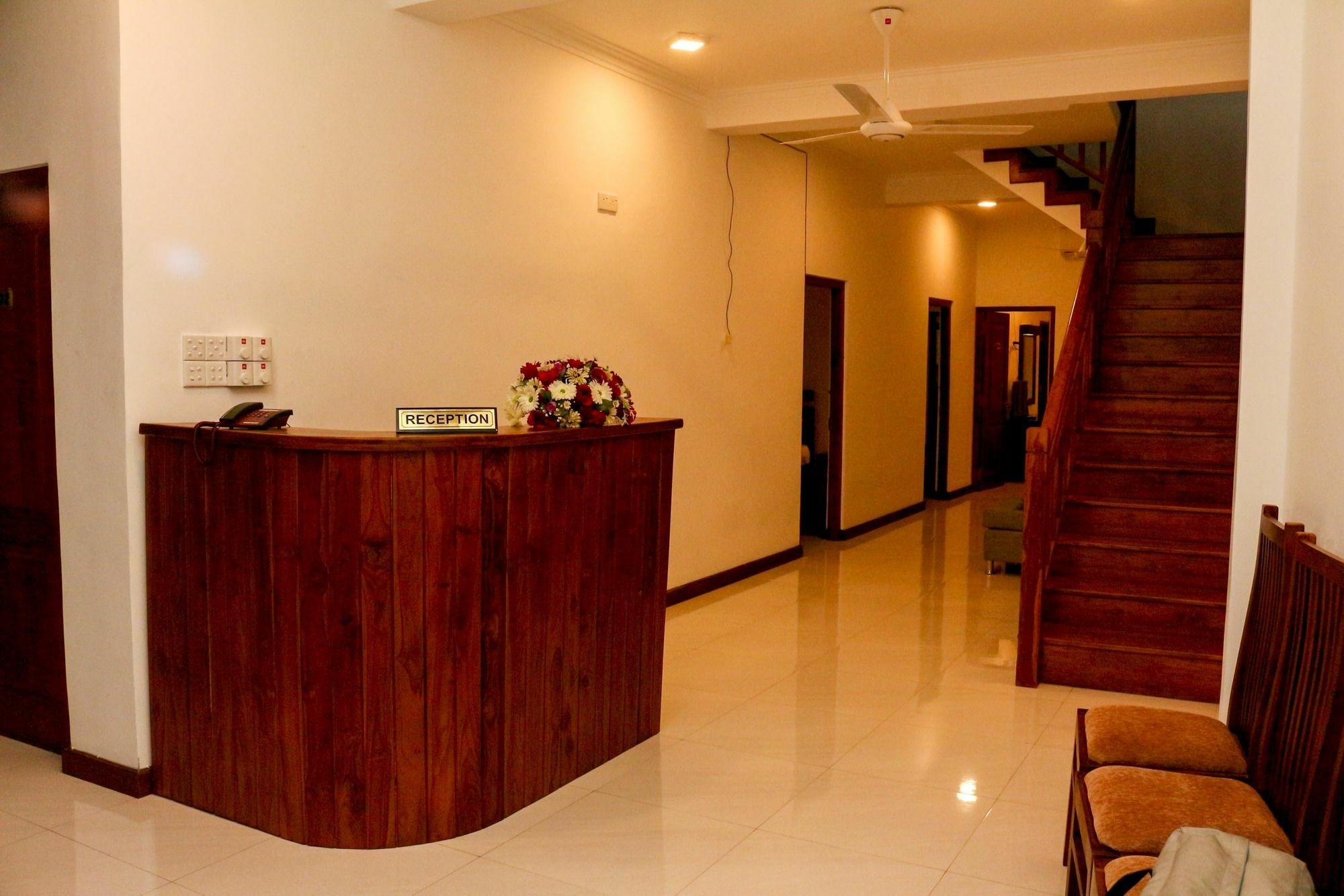 Vin Roma Inn Kandy Exterior foto